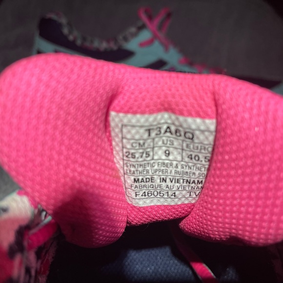 ASICS size 9 - Picture 2 of 7